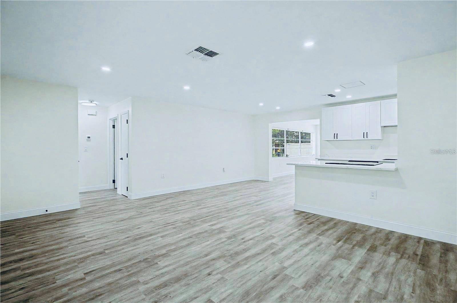 3 KANSAS ST, Beverly Hills, FL 34465