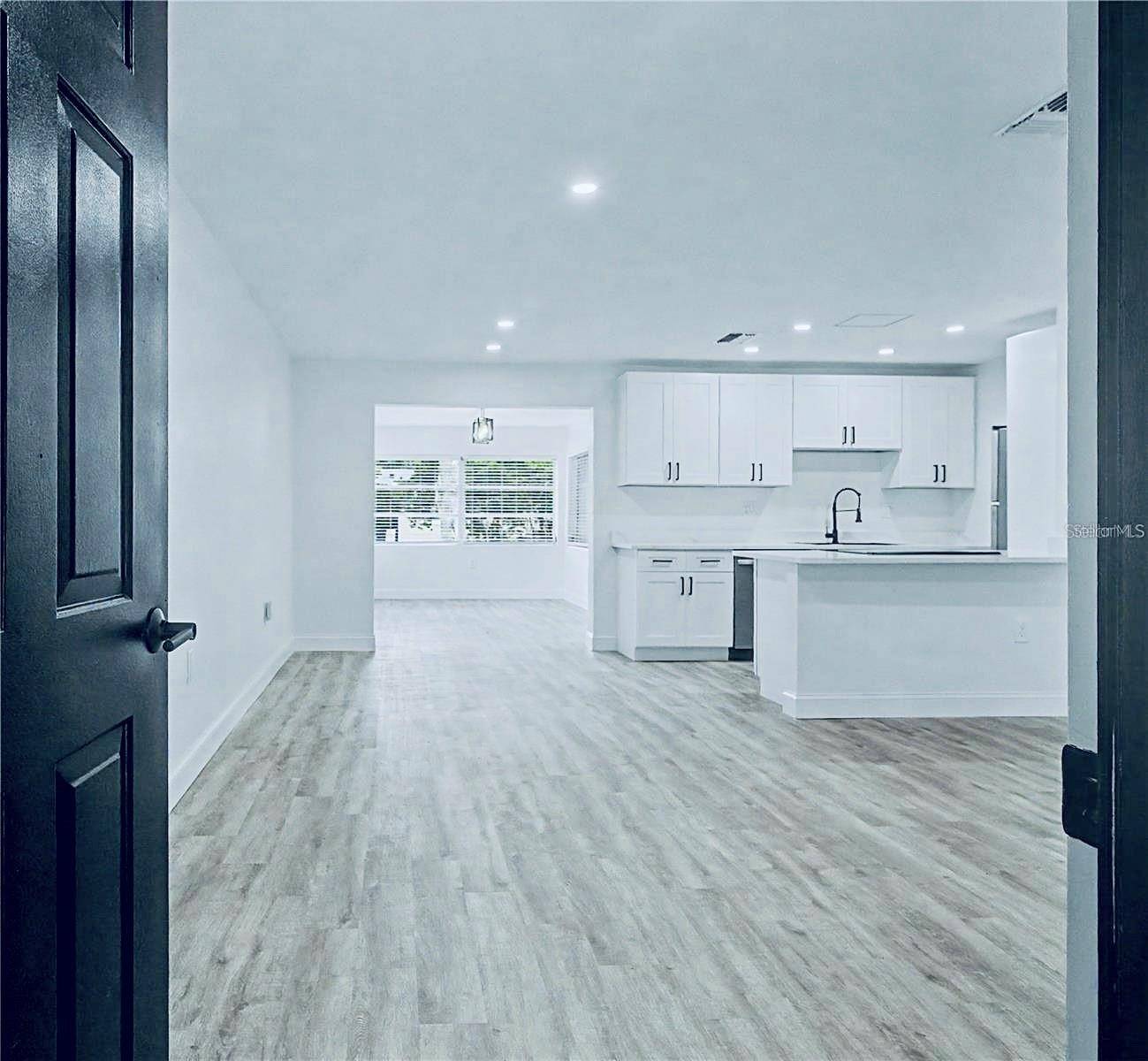 3 KANSAS ST, Beverly Hills, FL 34465