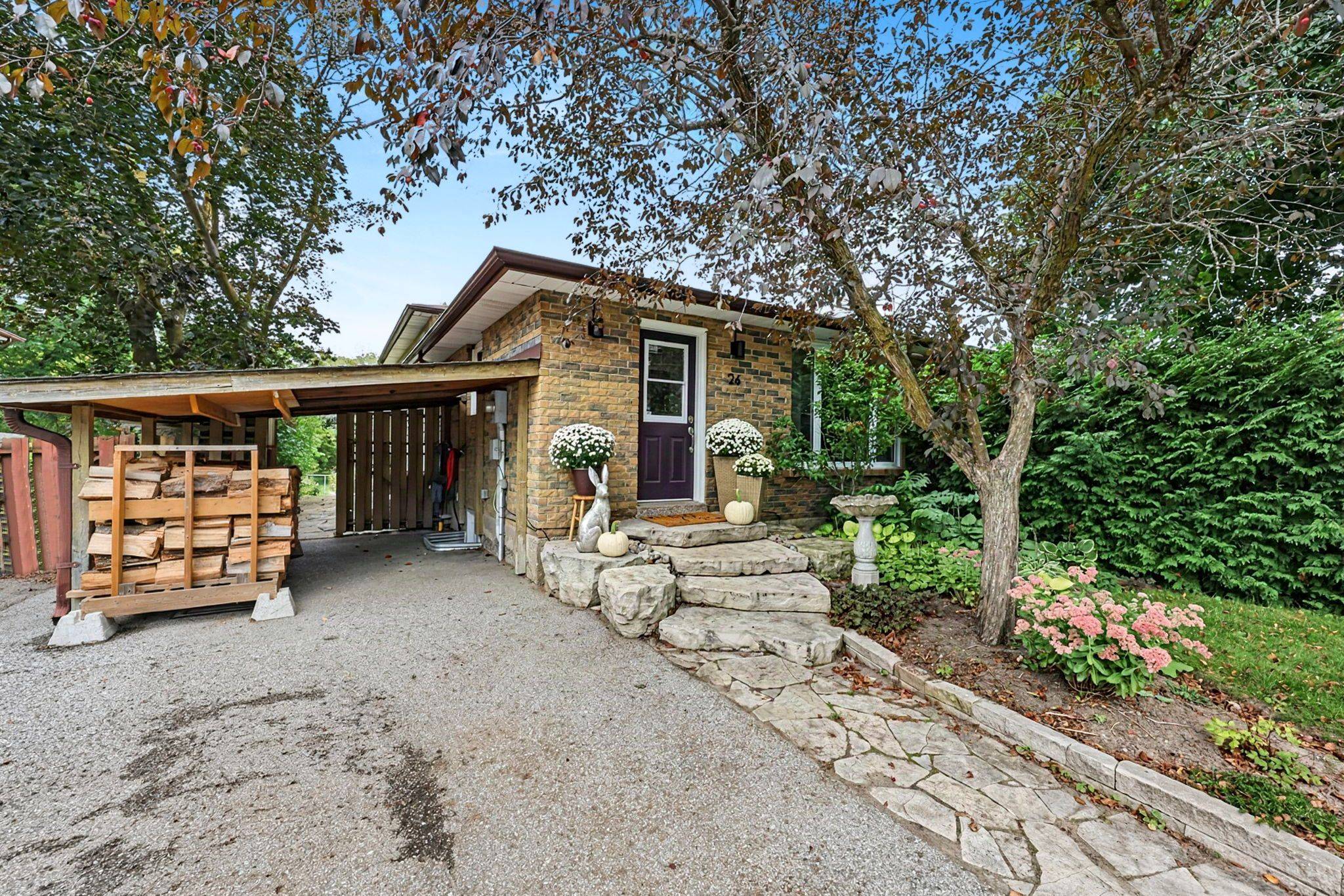 26 Smyth CRES, New Tecumseth, ON L0G 1A0