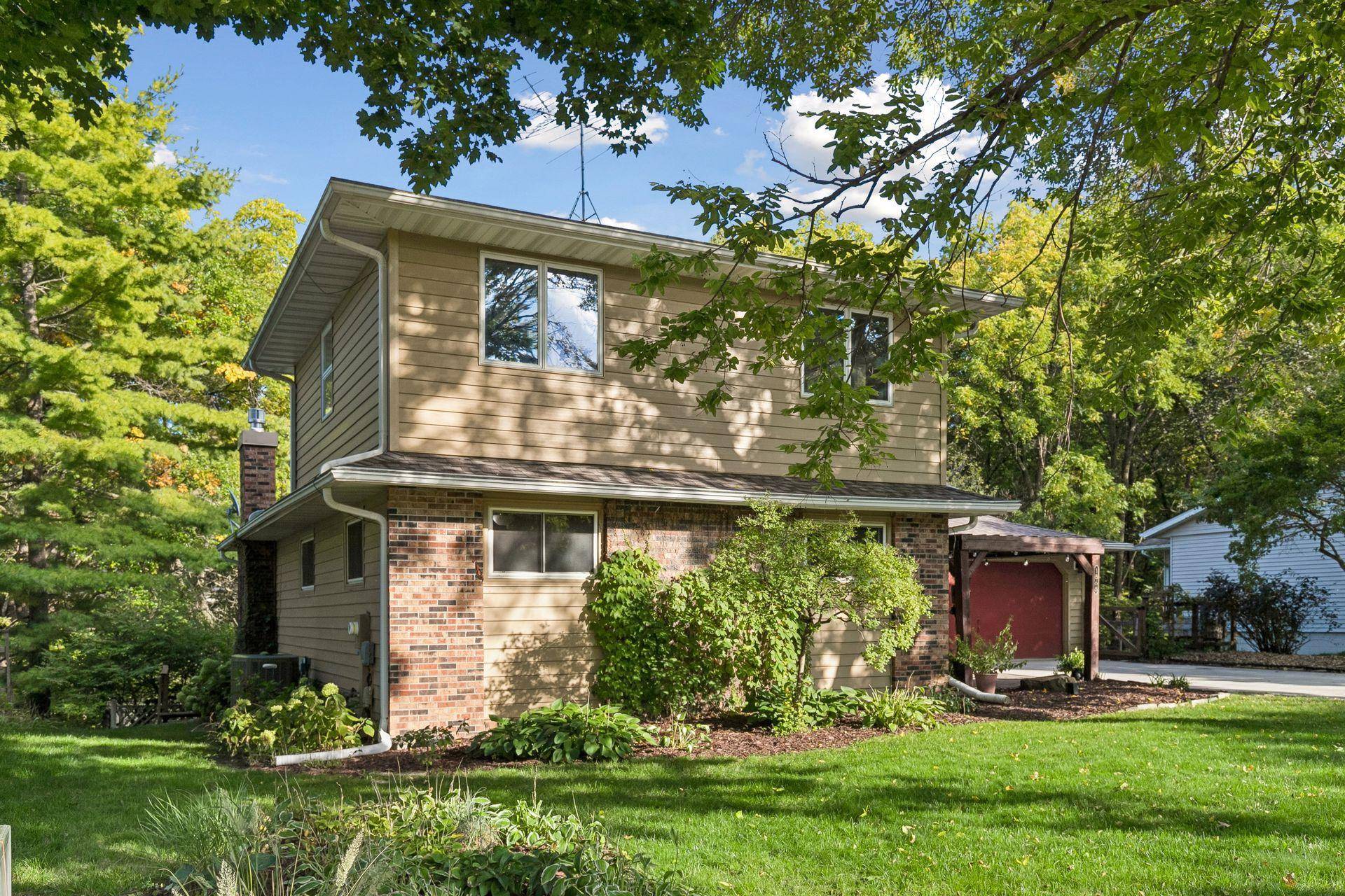 1868 Woodland DR, Red Wing, MN 55066
