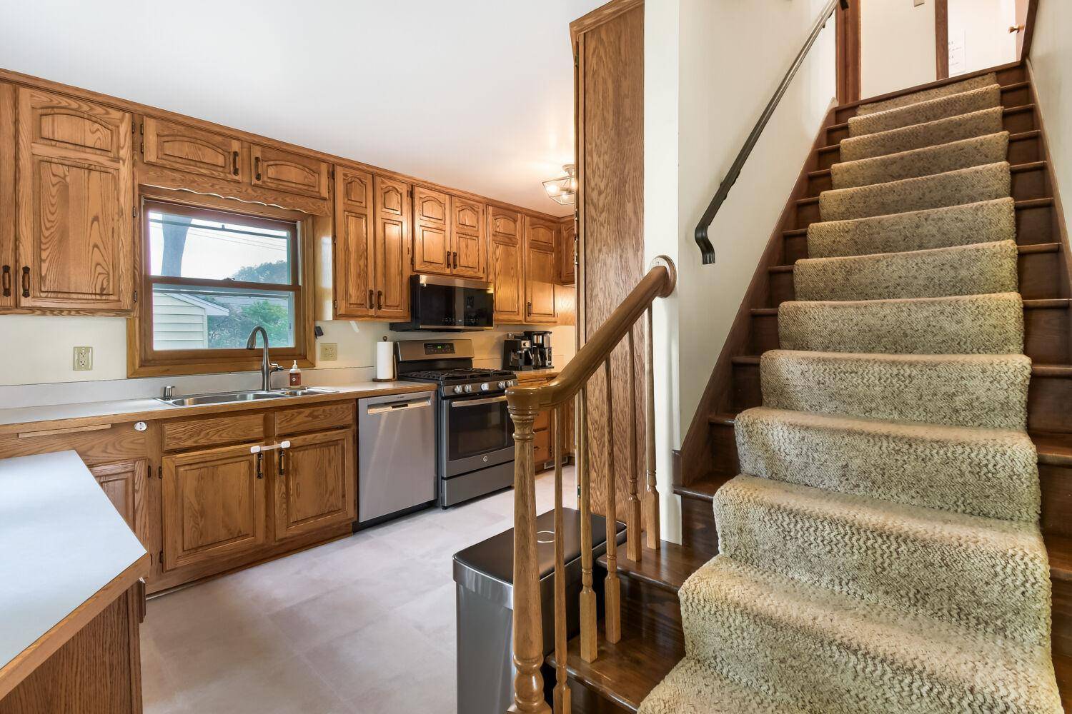 1417 18th ST NW, New Brighton, MN 55112