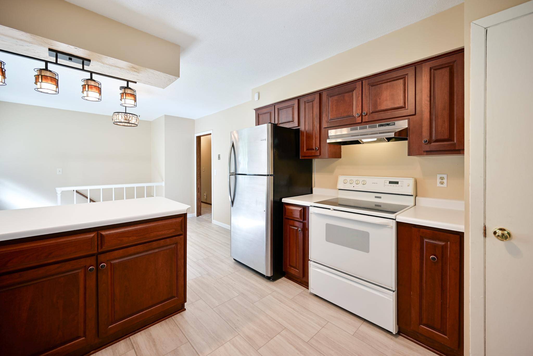 2601 Brookview DR, Burnsville, MN 55337