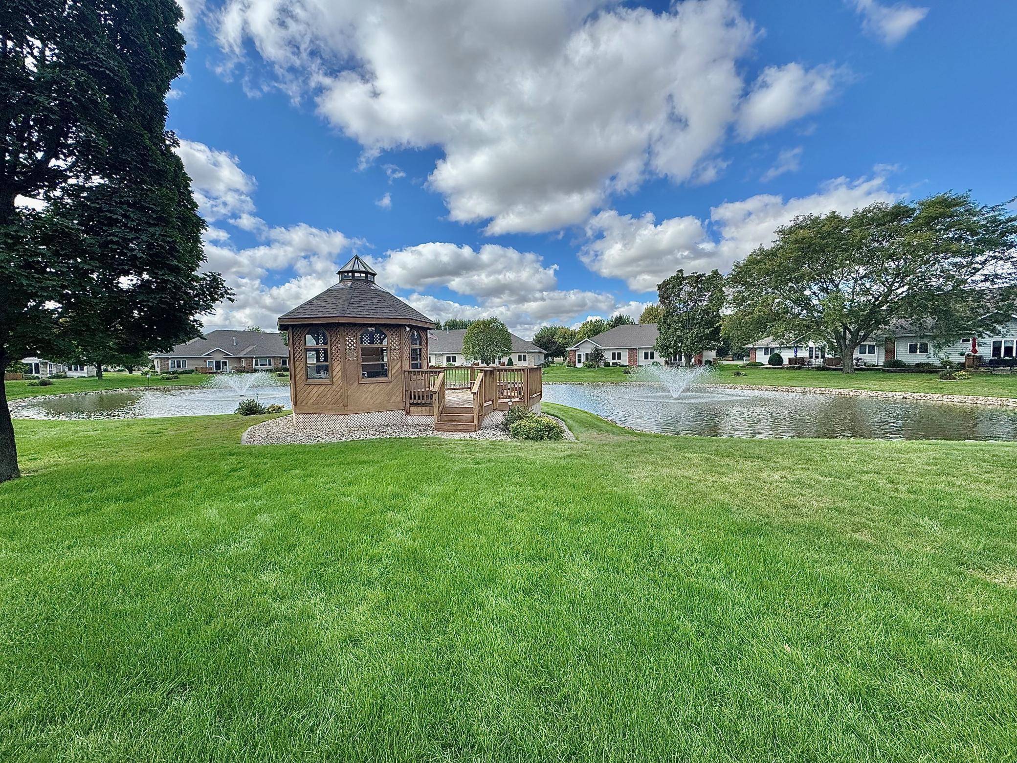 1112 Travis RD, Marshall, MN 56258