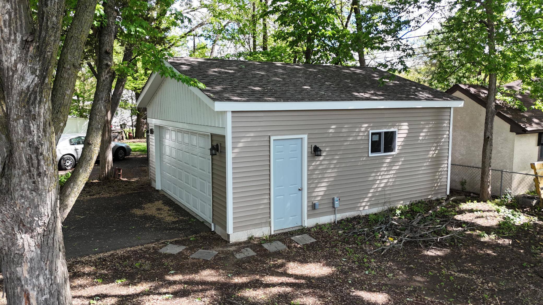 4158 Zane AVE N, Robbinsdale, MN 55422
