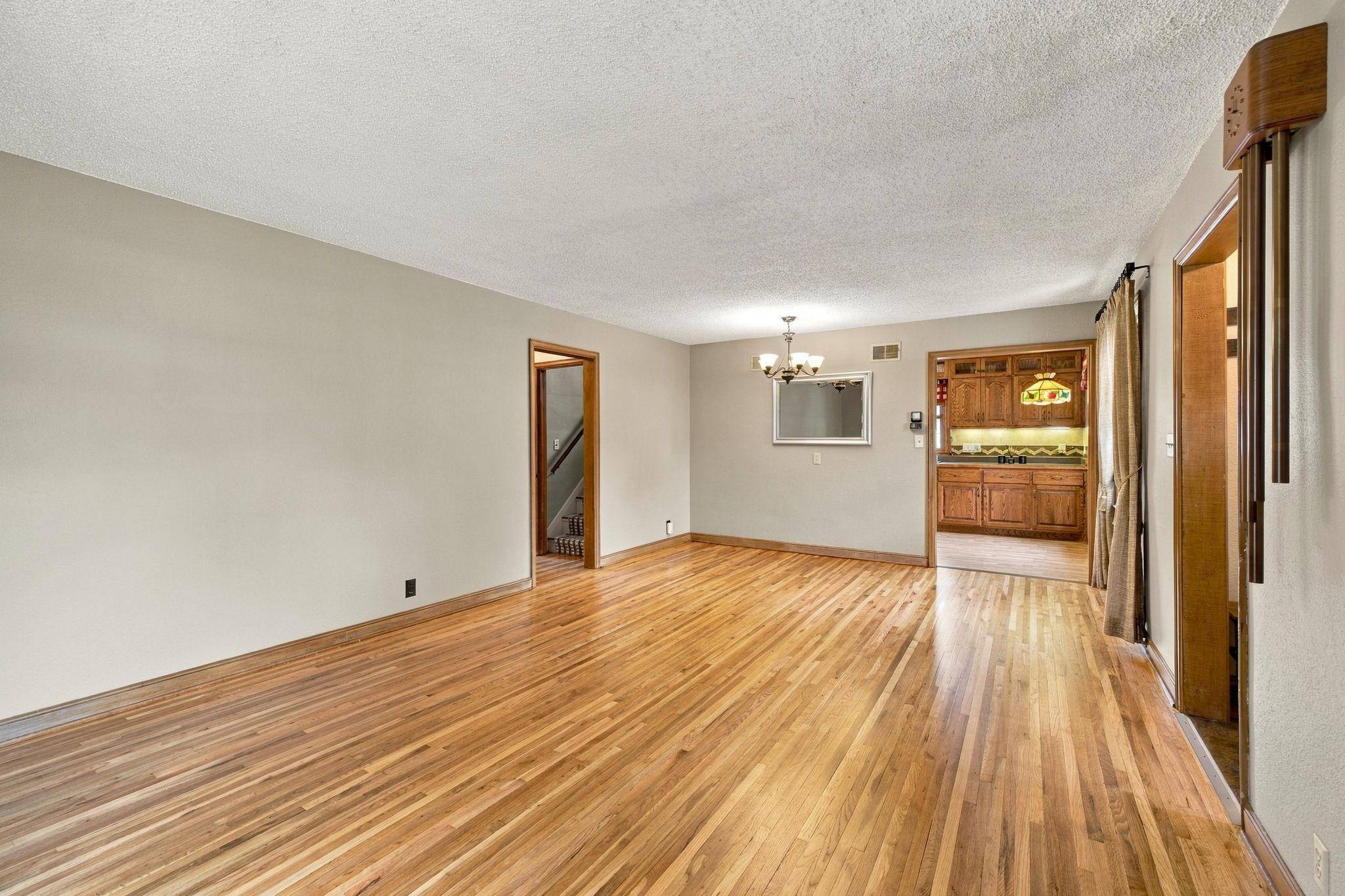 326 5th AVE NE, Cambridge, MN 55008
