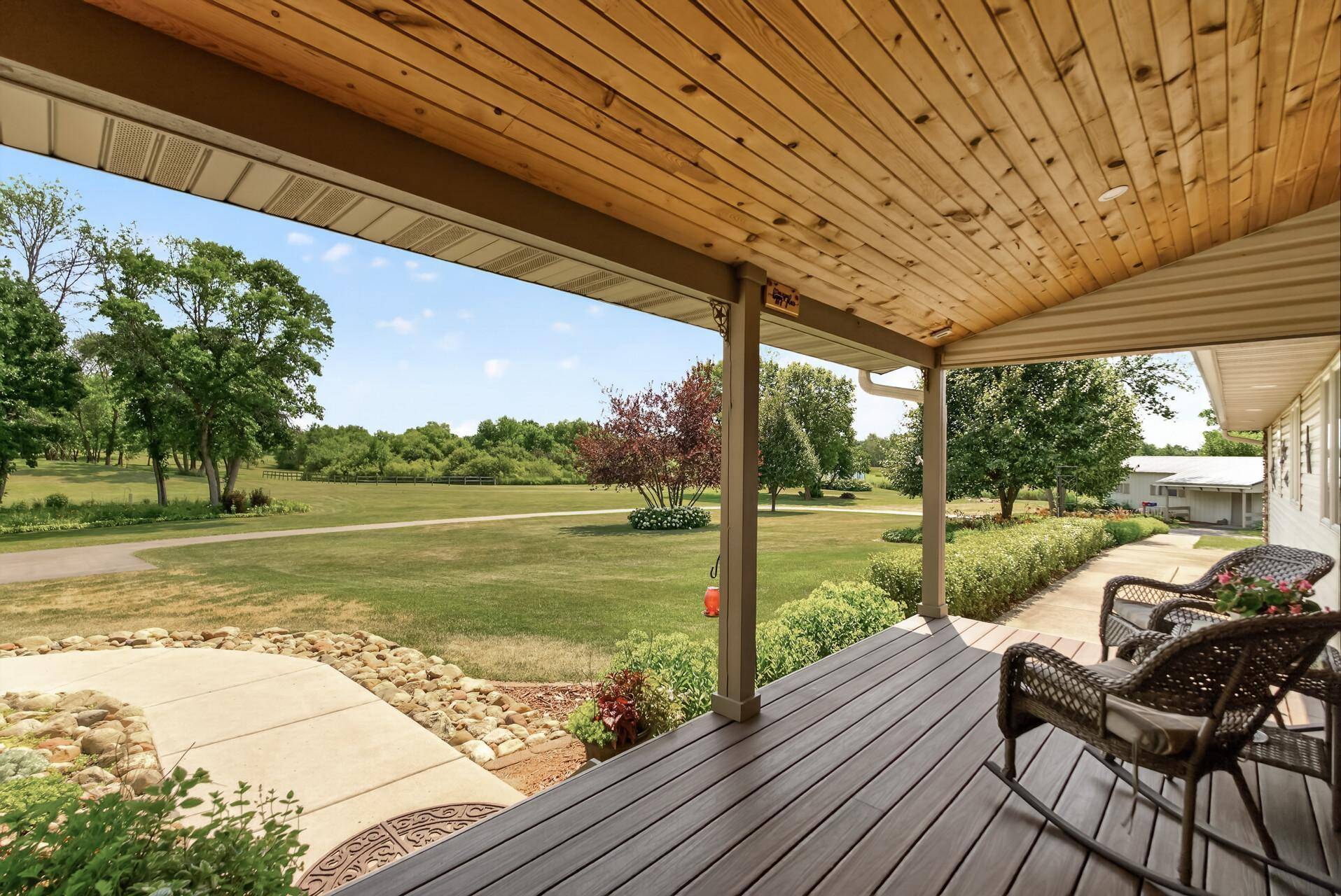 9848 218th AVE NW, Elk River, MN 55330
