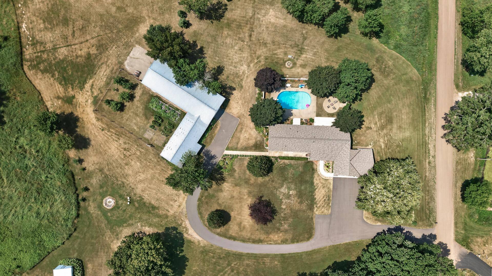 9848 218th AVE NW, Elk River, MN 55330