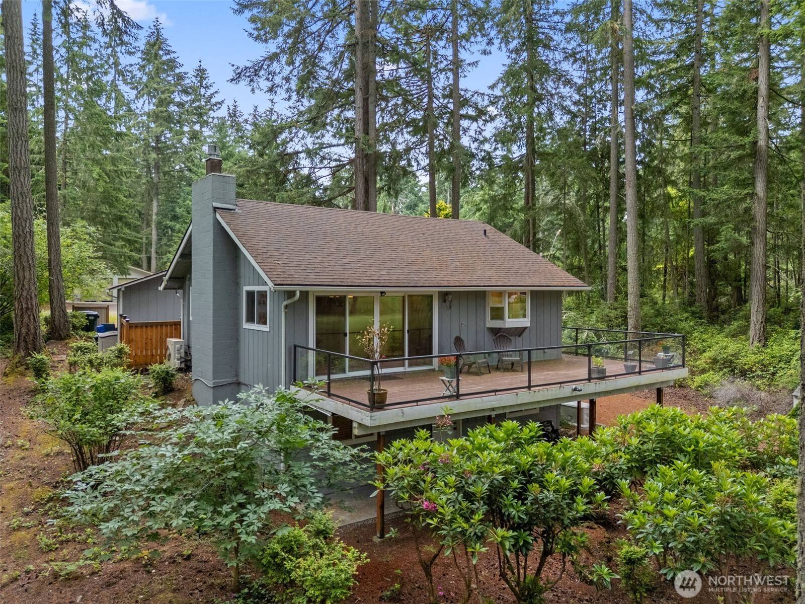 11001 Pioneer DR, Anderson Island, WA 98303