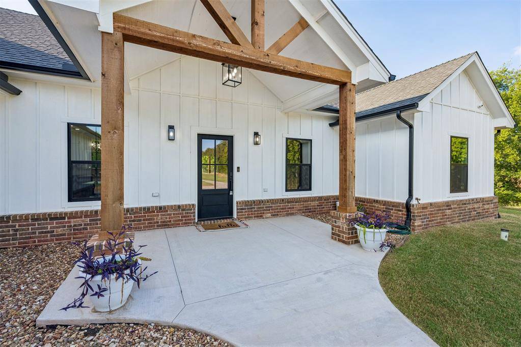 12524 E County Road 1540, Lindsay, OK 73052