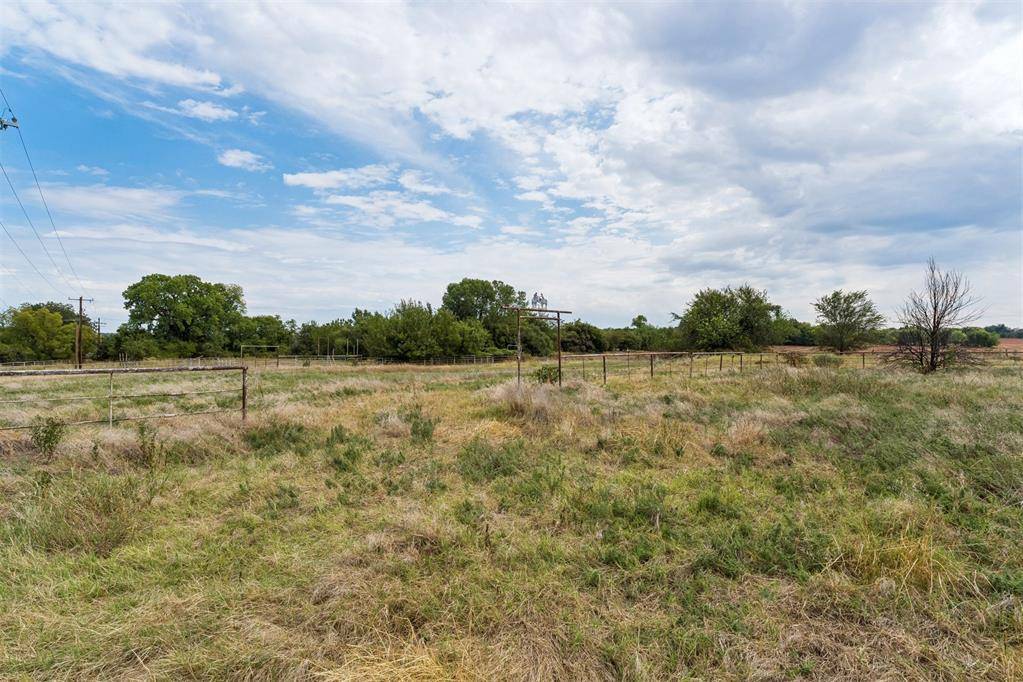 1515 N 14th ST, Guthrie, OK 73044