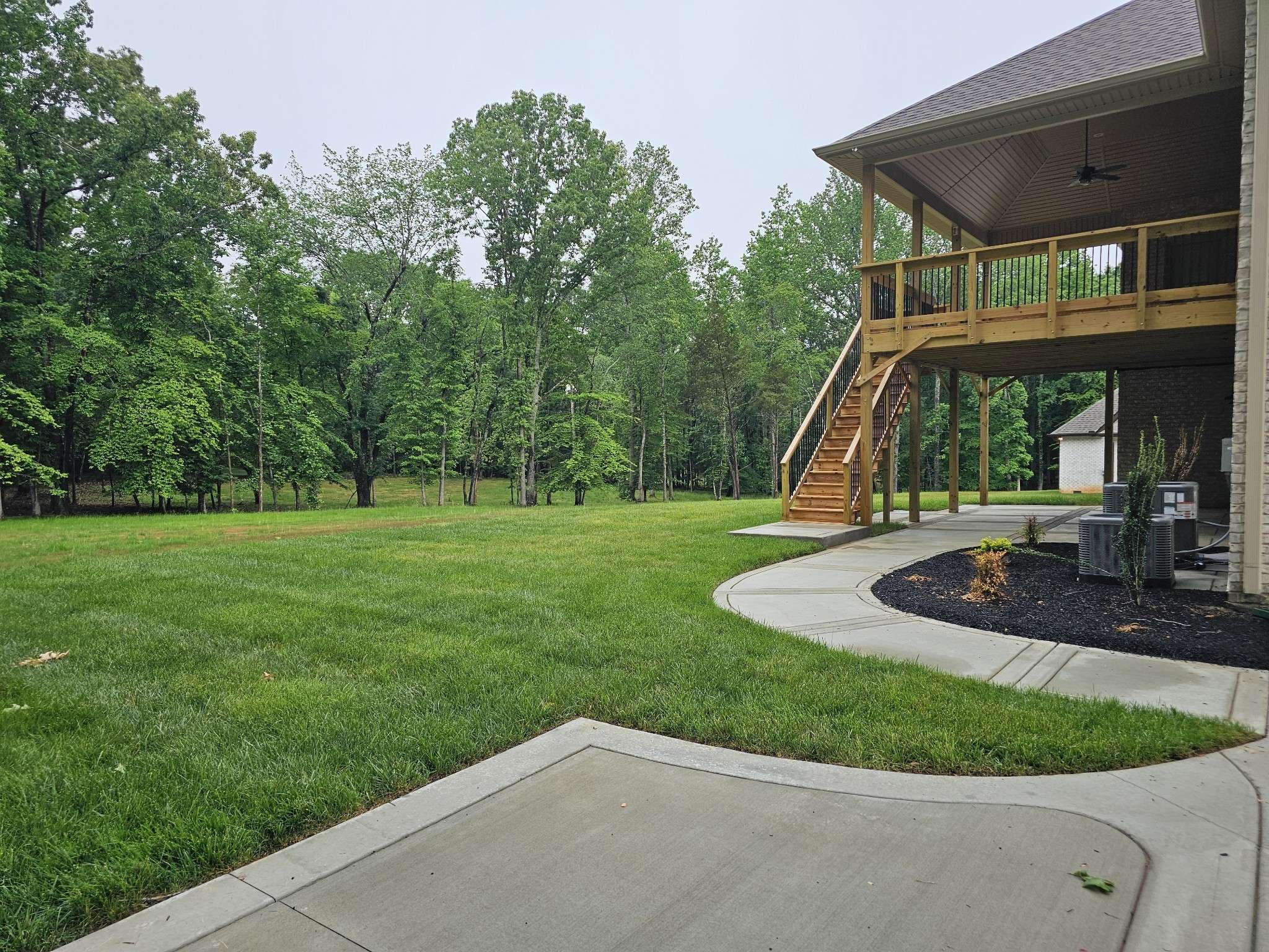 1280 Reda Dr, Clarksville, TN 37042
