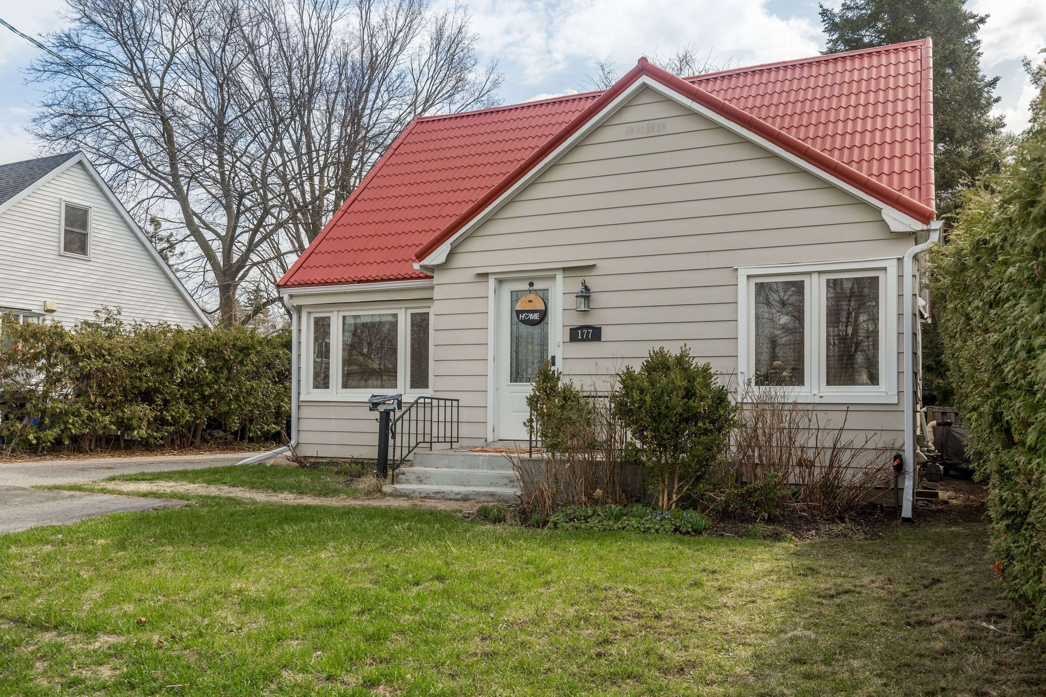 177 Duckworth ST, Barrie, ON L4M 3W6