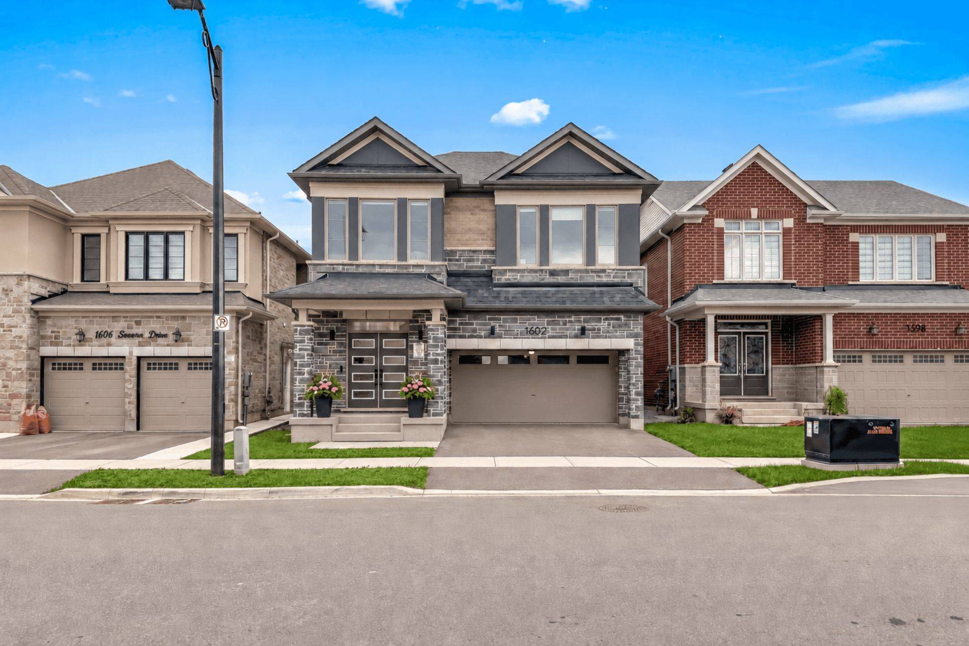 1602 Severn DR, Milton, ON L9E 1X8