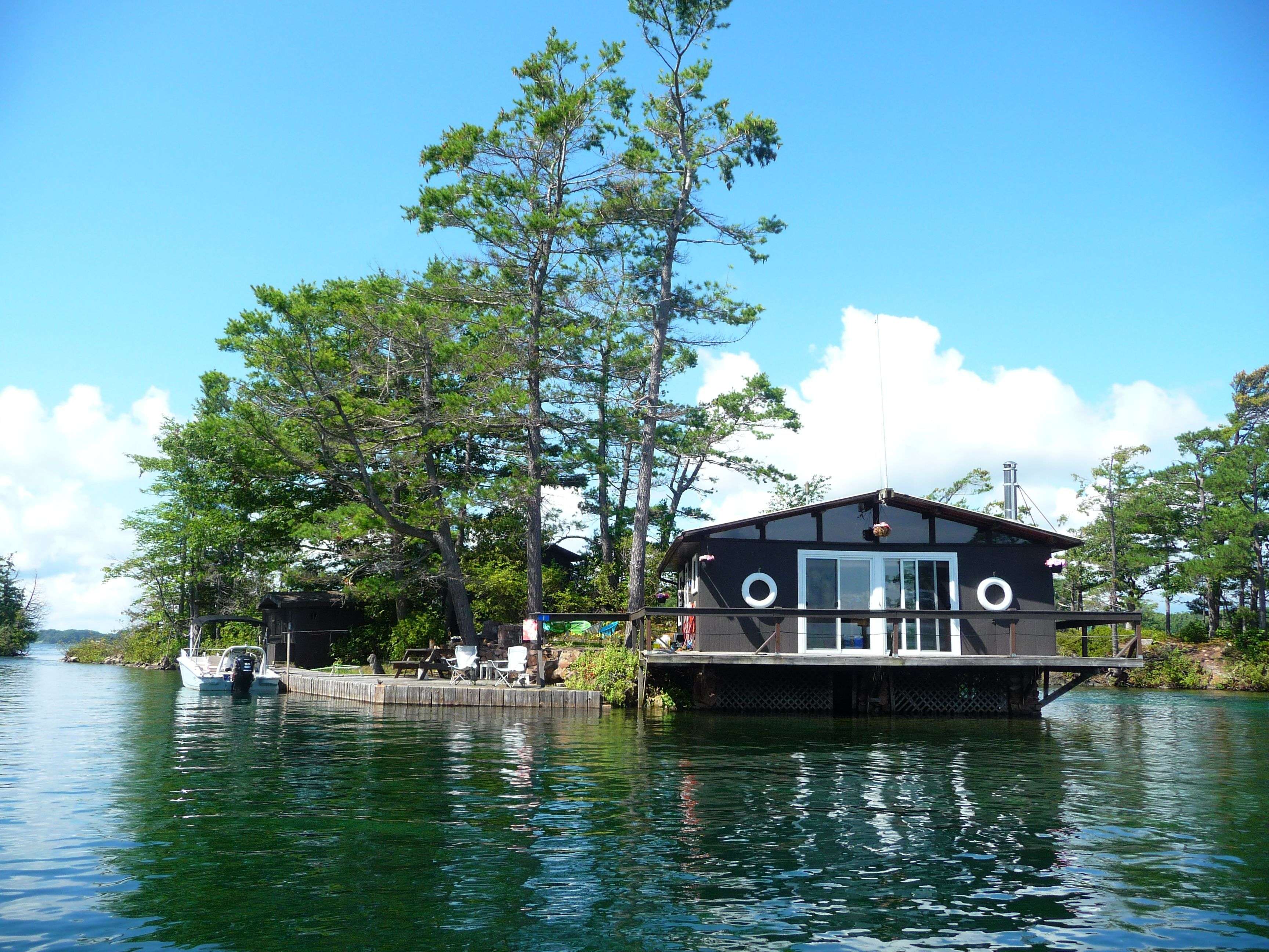 1 77D & 77E IS, Leeds And The Thousand Islands, ON K0E 1L0