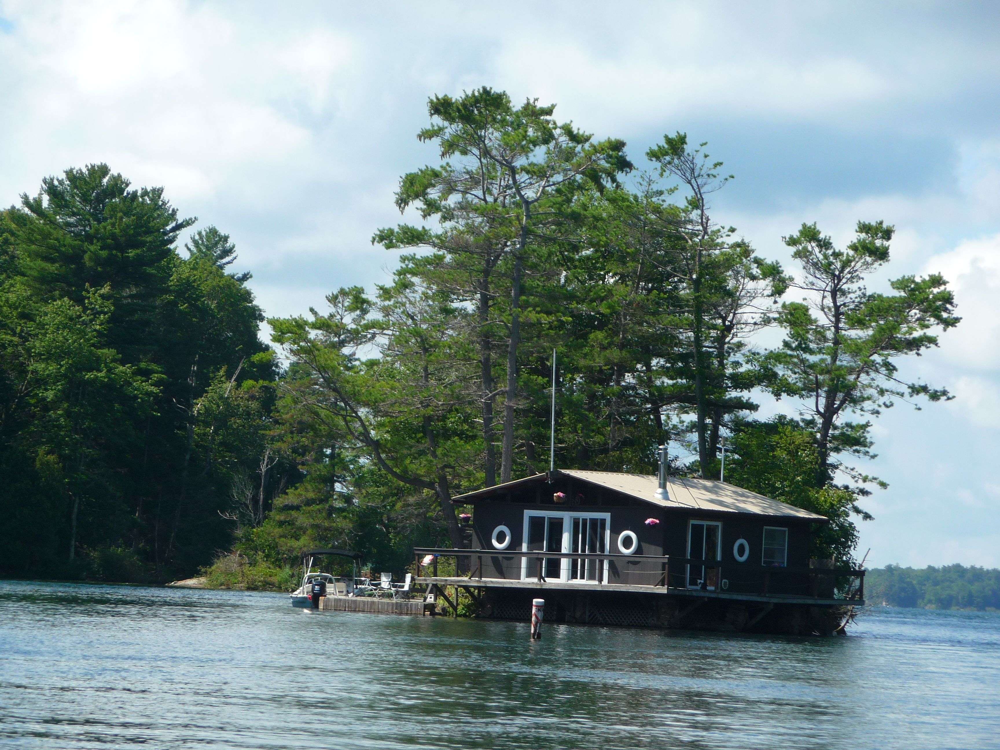 1 77D & 77E IS, Leeds And The Thousand Islands, ON K0E 1L0