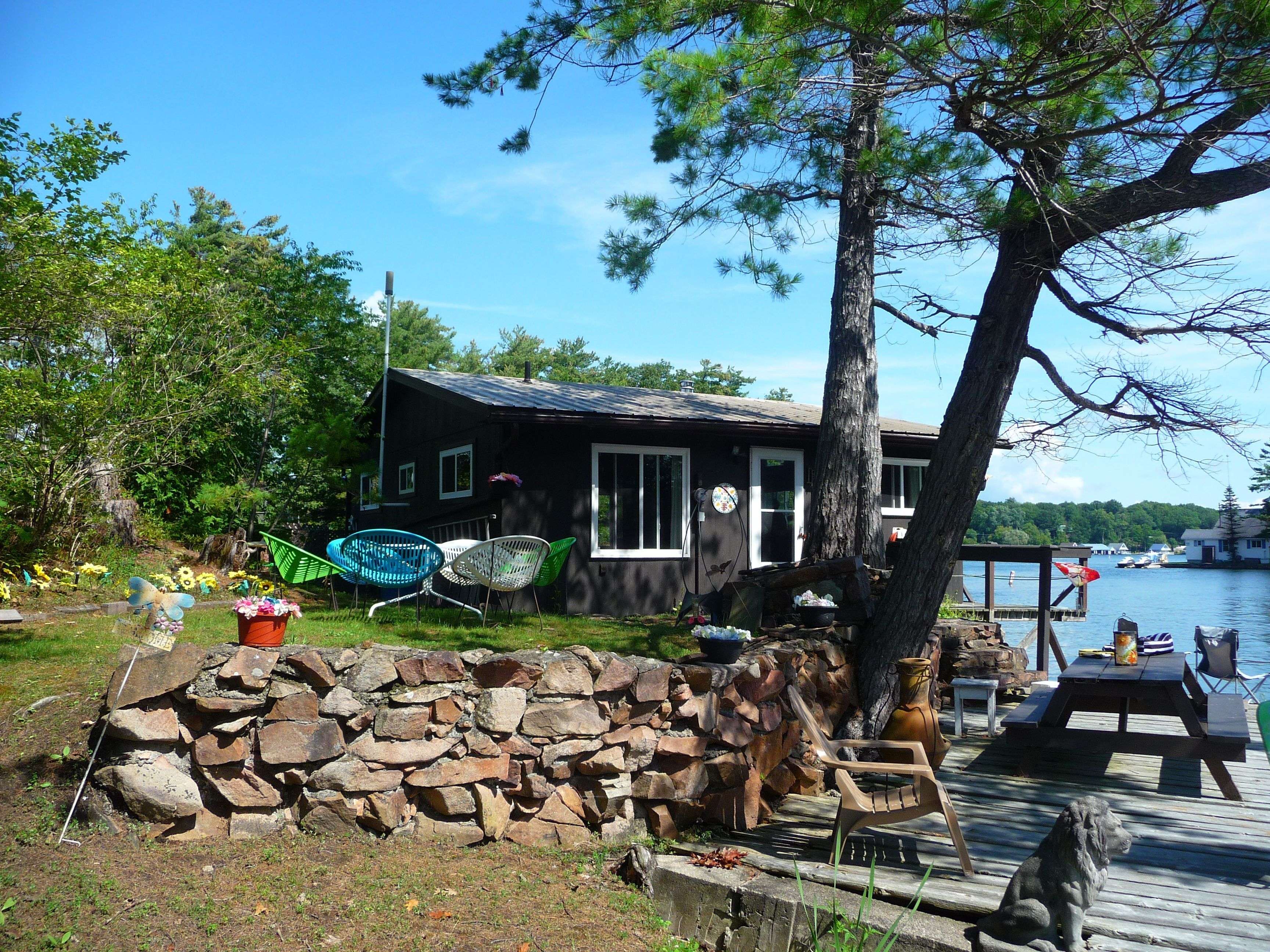 1 77D & 77E IS, Leeds And The Thousand Islands, ON K0E 1L0