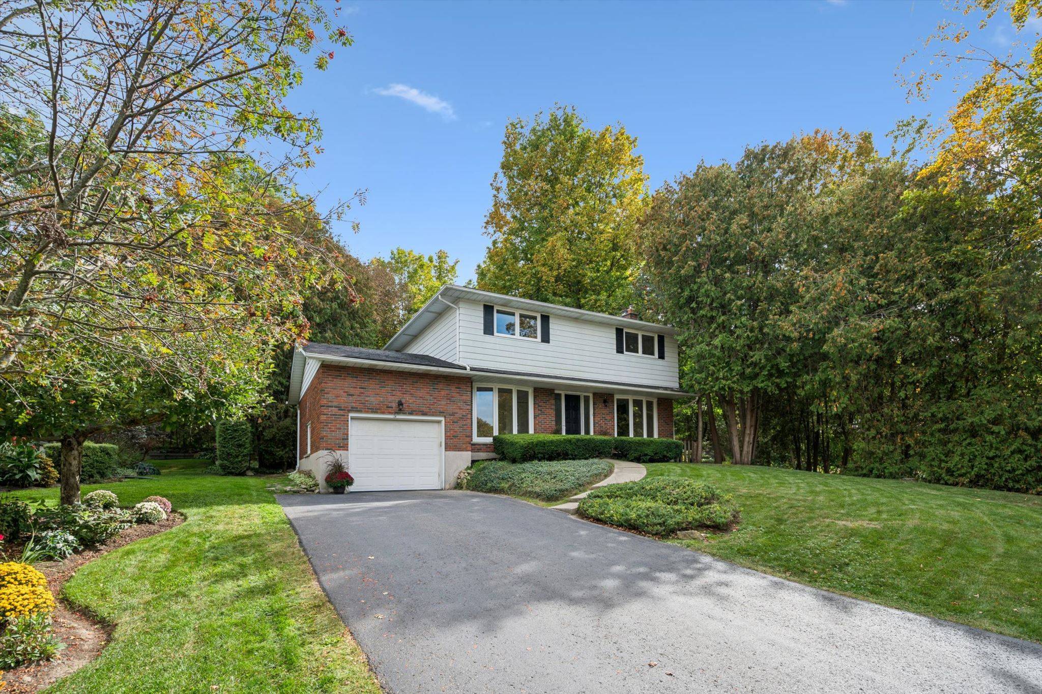 73 Water ST E, Centre Wellington, ON N0B 1S0