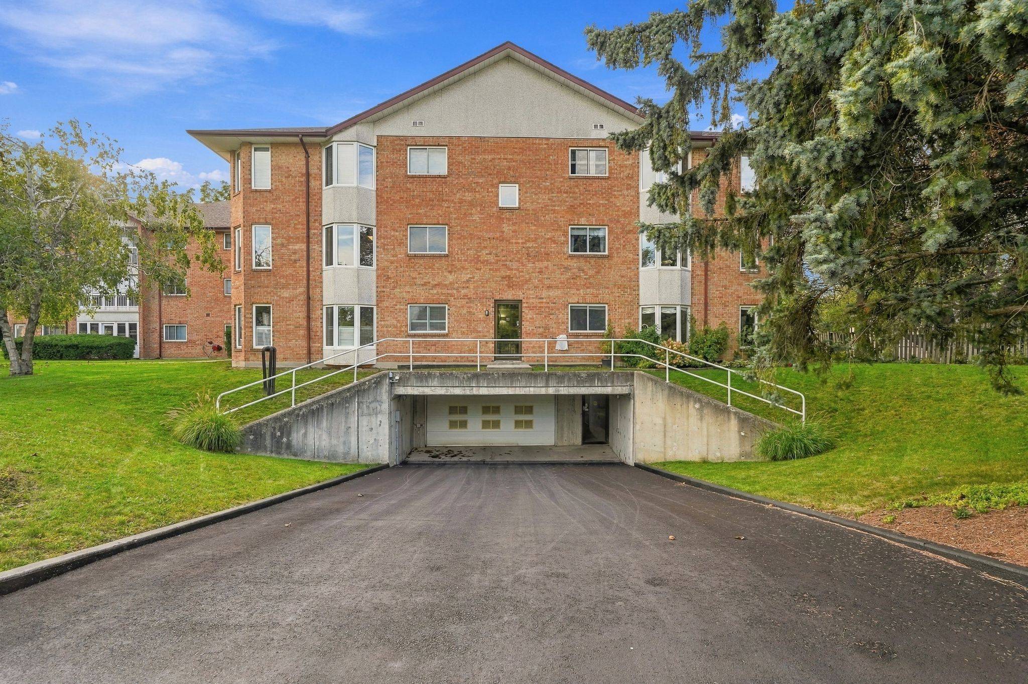 8 Talbot ST #307, Prince Edward County, ON K0K 2T0