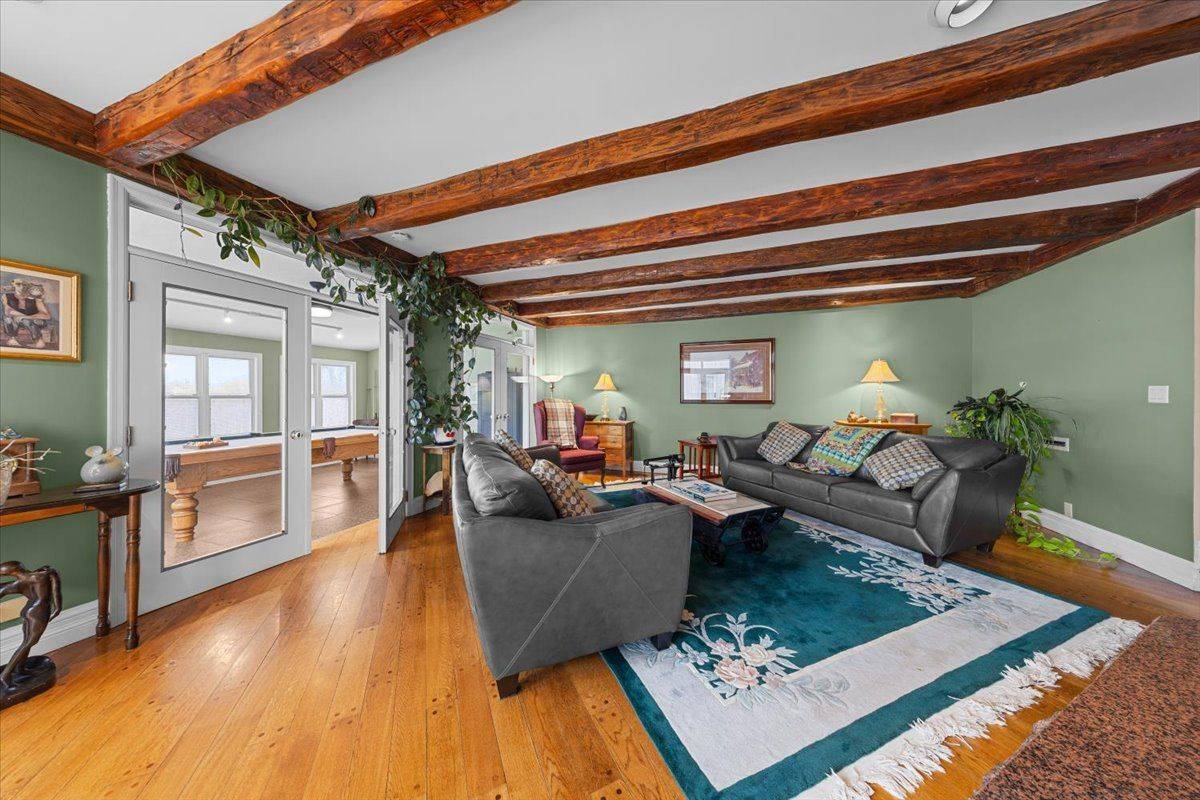 2464 Scrivens DR, Greely - Metcalfe - Osgoode - Vernon And Area, ON K0A 2P0