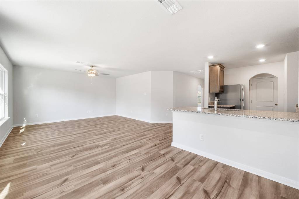 4226 Lava Forest Lane, Dallas, TX 75241