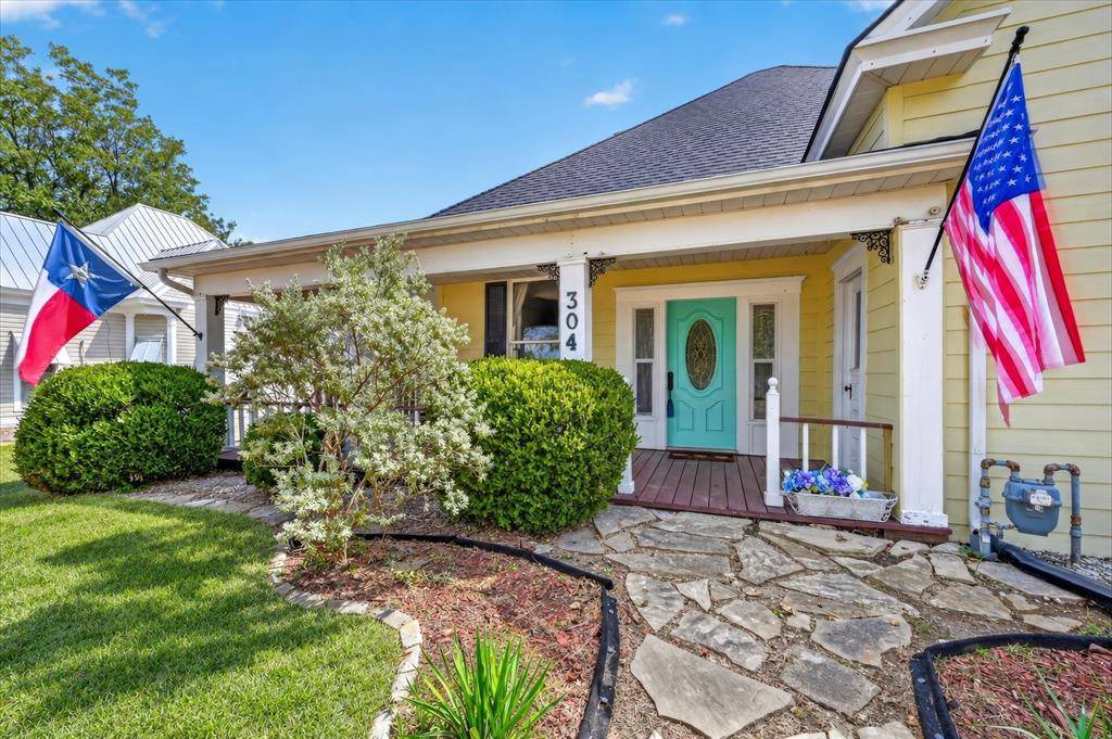304 E Main Street, Itasca, TX 76055