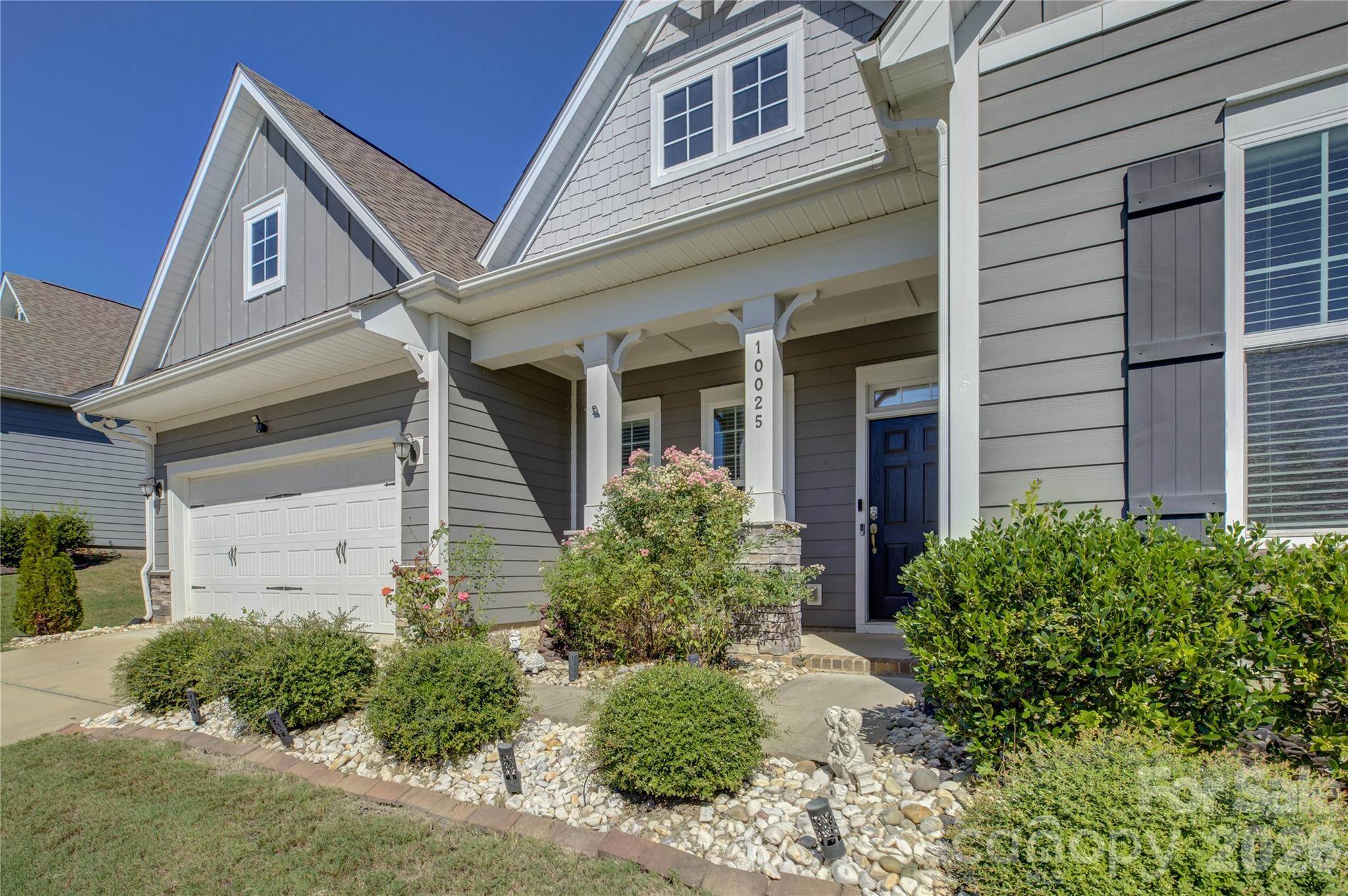 10025 St Kitts Landing LN, Charlotte, NC 28278