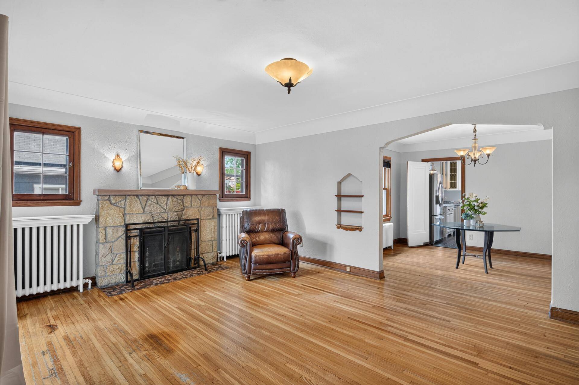 1865 Palace AVE, Saint Paul, MN 55105