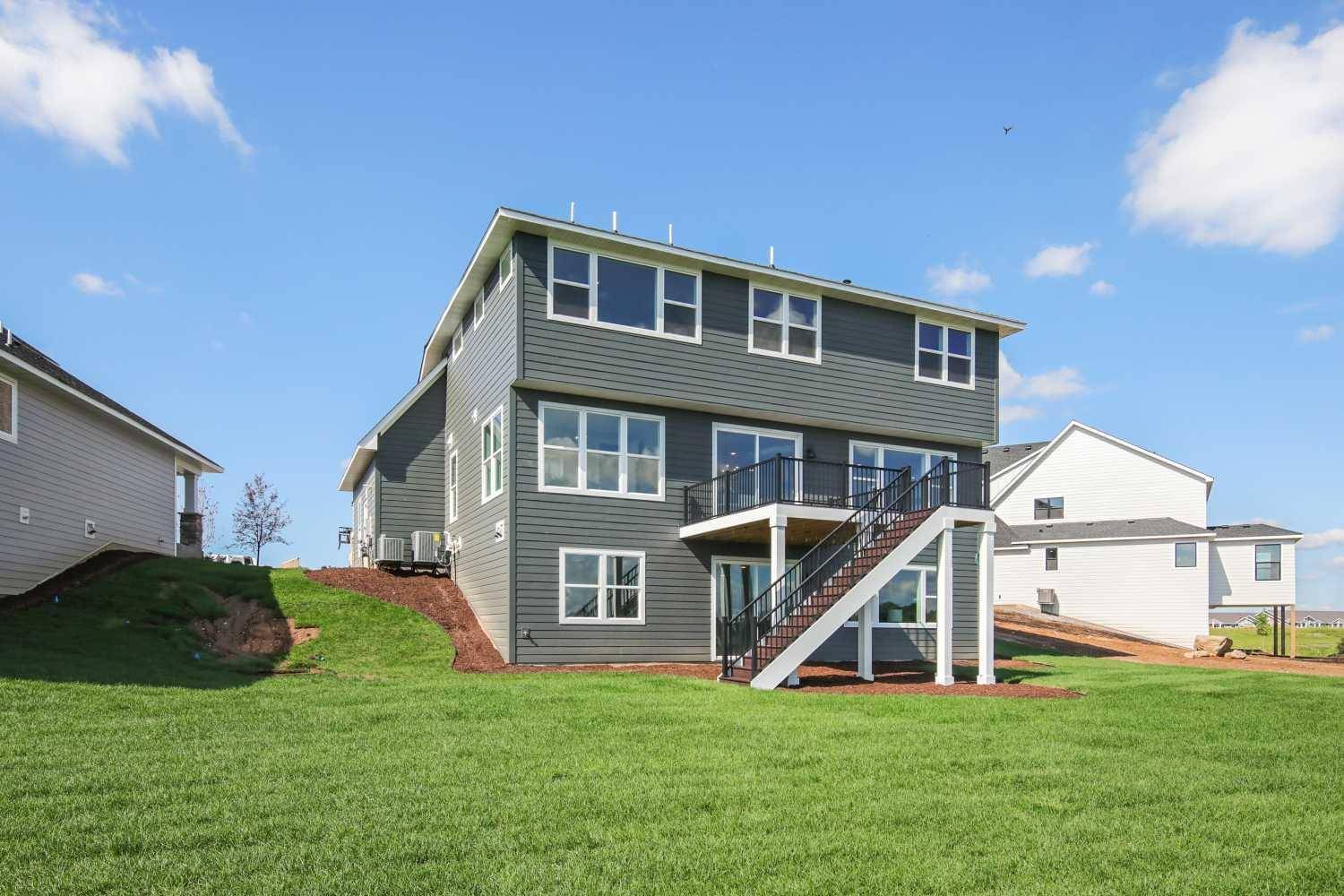 10833 38th TRL N, Lake Elmo, MN 55042