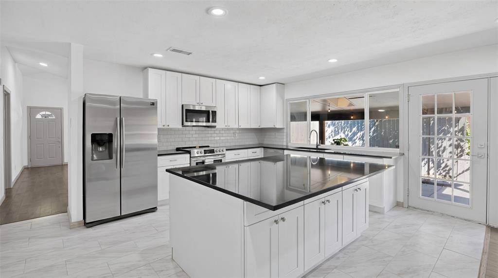 10854 Villa Haven Drive, Dallas, TX 75238