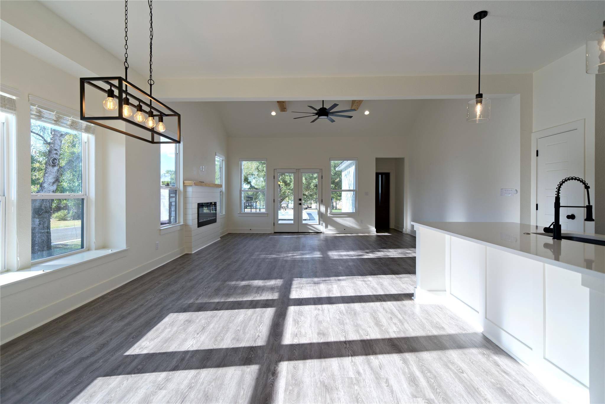 871 Fir LN, Cottonwood Shores, TX 78657