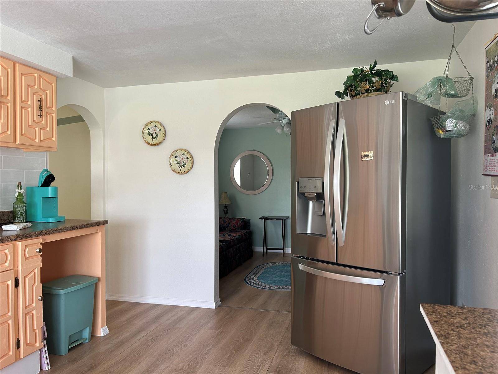 6437 WESTSIDE DR, New Port Richey, FL 34652