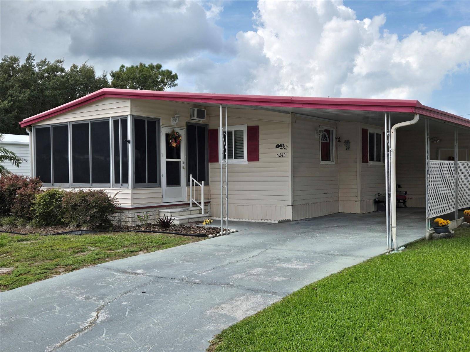 6245 QUALITY LN, Zephyrhills, FL 33542