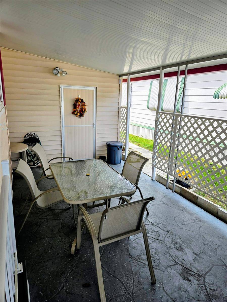 6245 QUALITY LN, Zephyrhills, FL 33542
