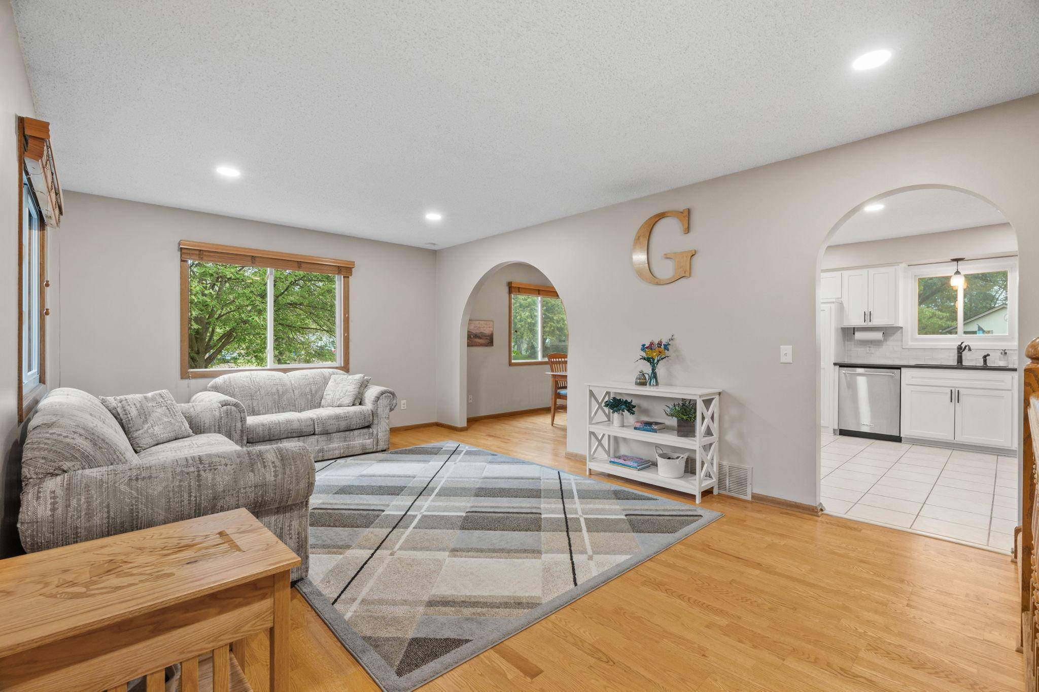 9612 Union Terrace LN N, Maple Grove, MN 55369