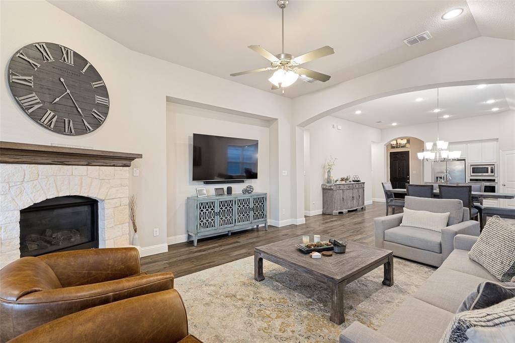 509 Lake Livingston Trail, Mckinney, TX 75071