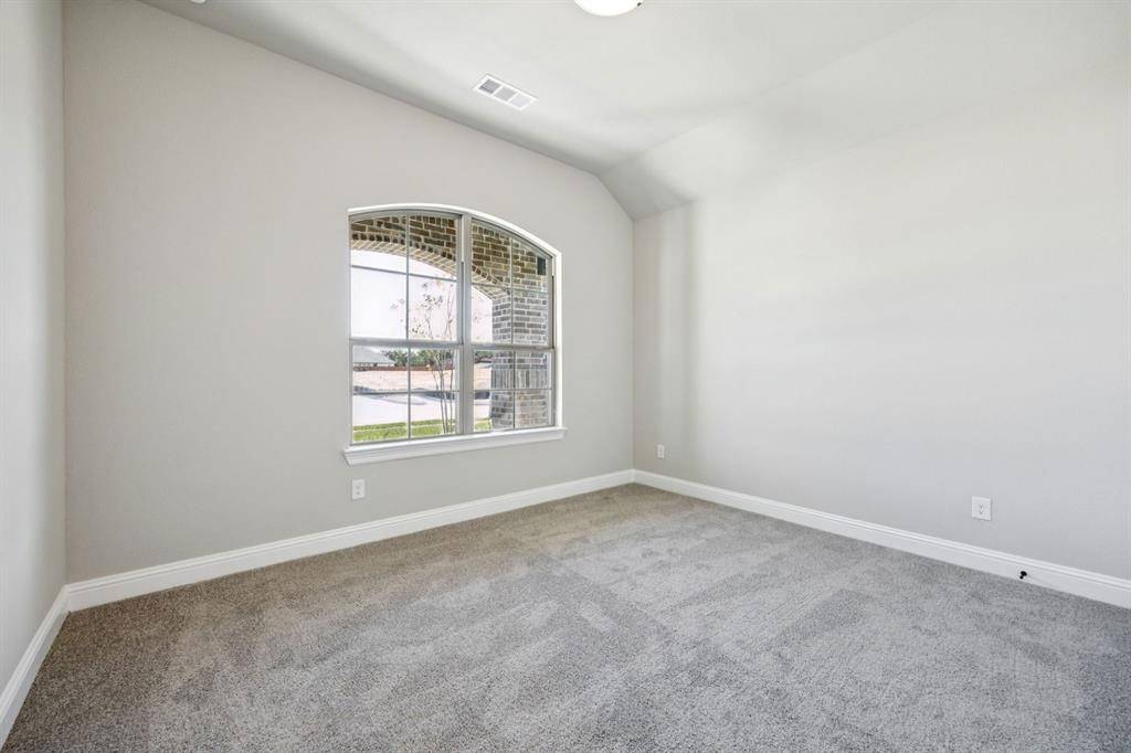 137 Cross Timbers Street, Azle, TX 76020