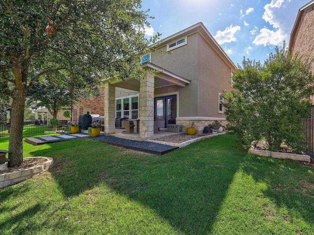 302 Danish DR #13, Hutto, TX 78634