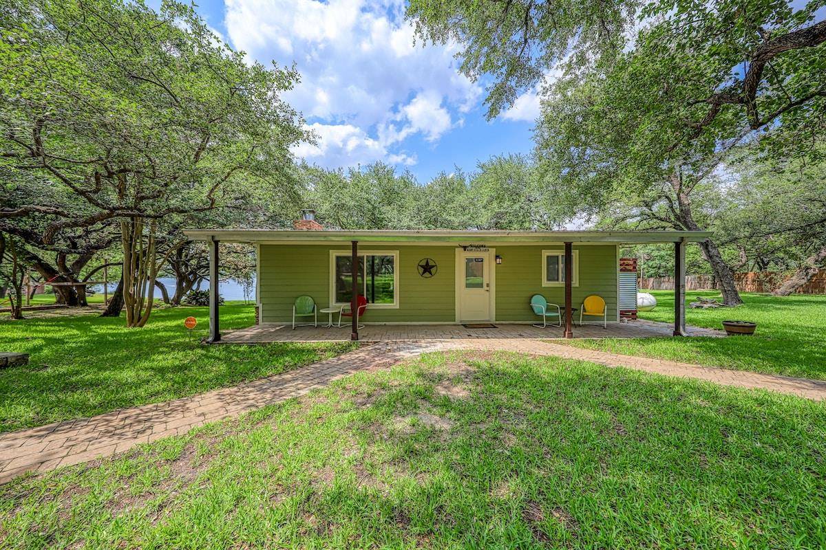 5520 W Beach CIR, Austin, TX 78734