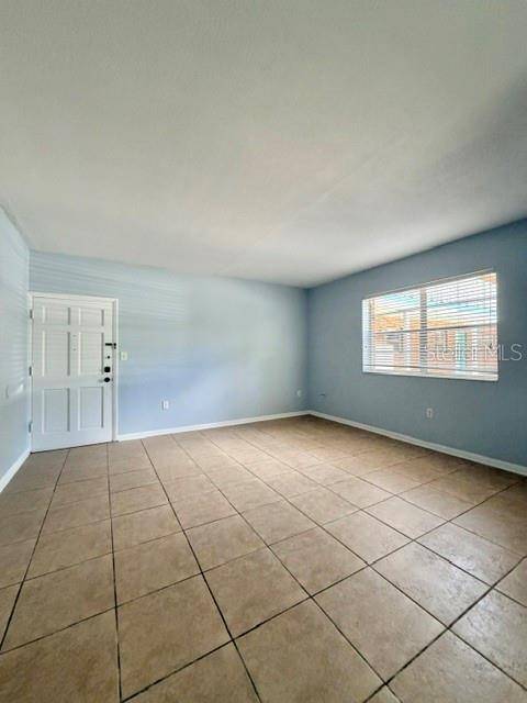 623 N BAY ST, Eustis, FL 32726