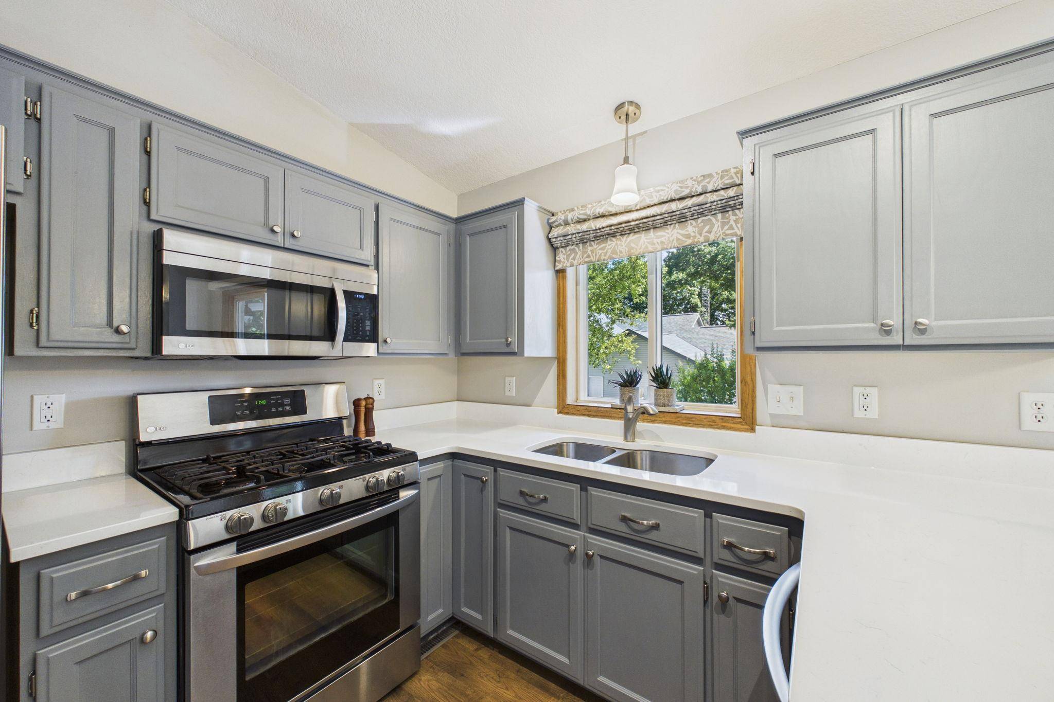 1401 Driving Park RD, Stillwater, MN 55082