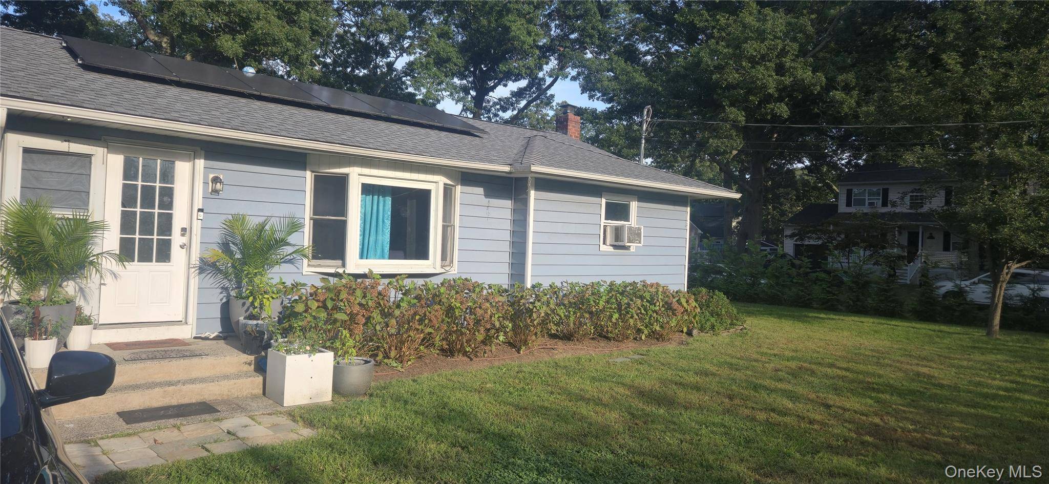 233 Beaver DR, Mastic Beach, NY 11951