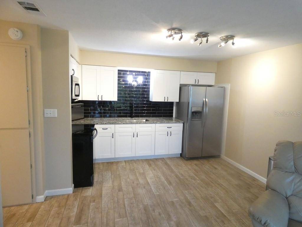 4322 TAHITIAN GARDENS CIR #B, Holiday, FL 34691