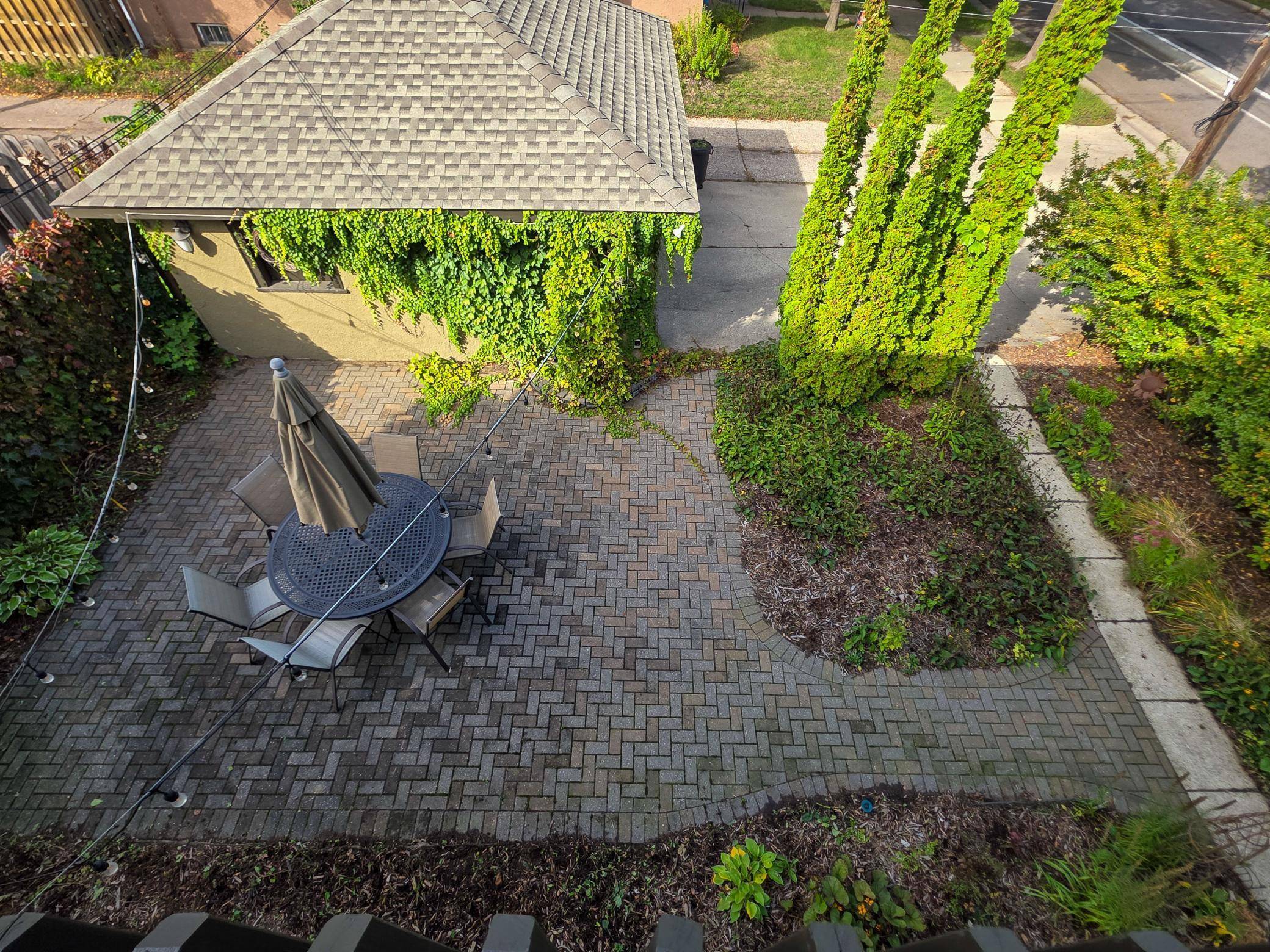 100 W 40th ST, Minneapolis, MN 55409