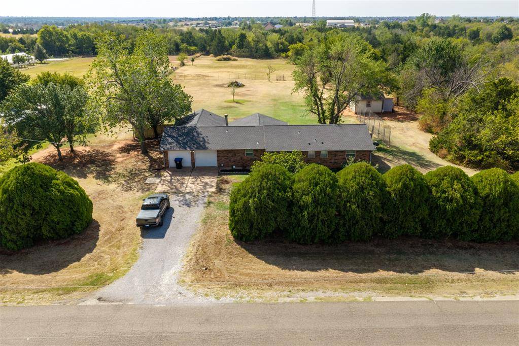 4150 W Evergreen DR, Edmond, OK 73025