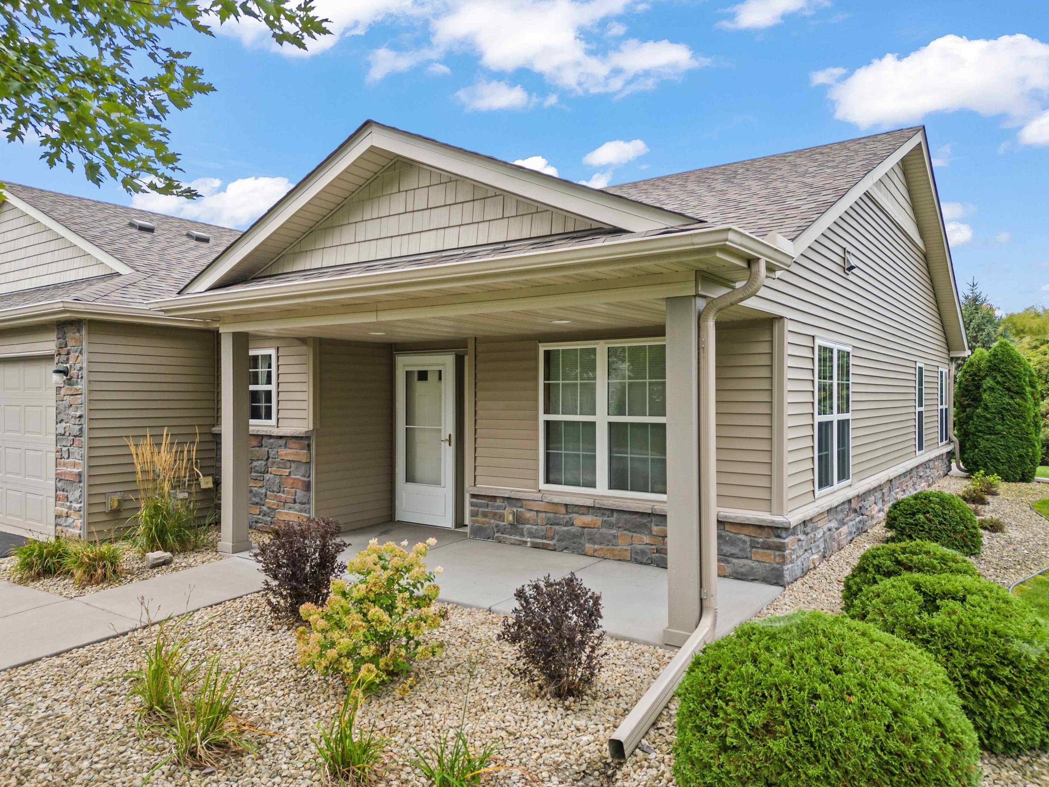 6481 Ojibway PATH, Lino Lakes, MN 55014