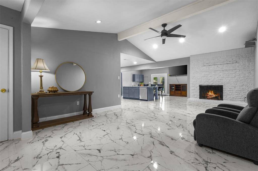 1065 Sunset Circle, Garland, TX 75040
