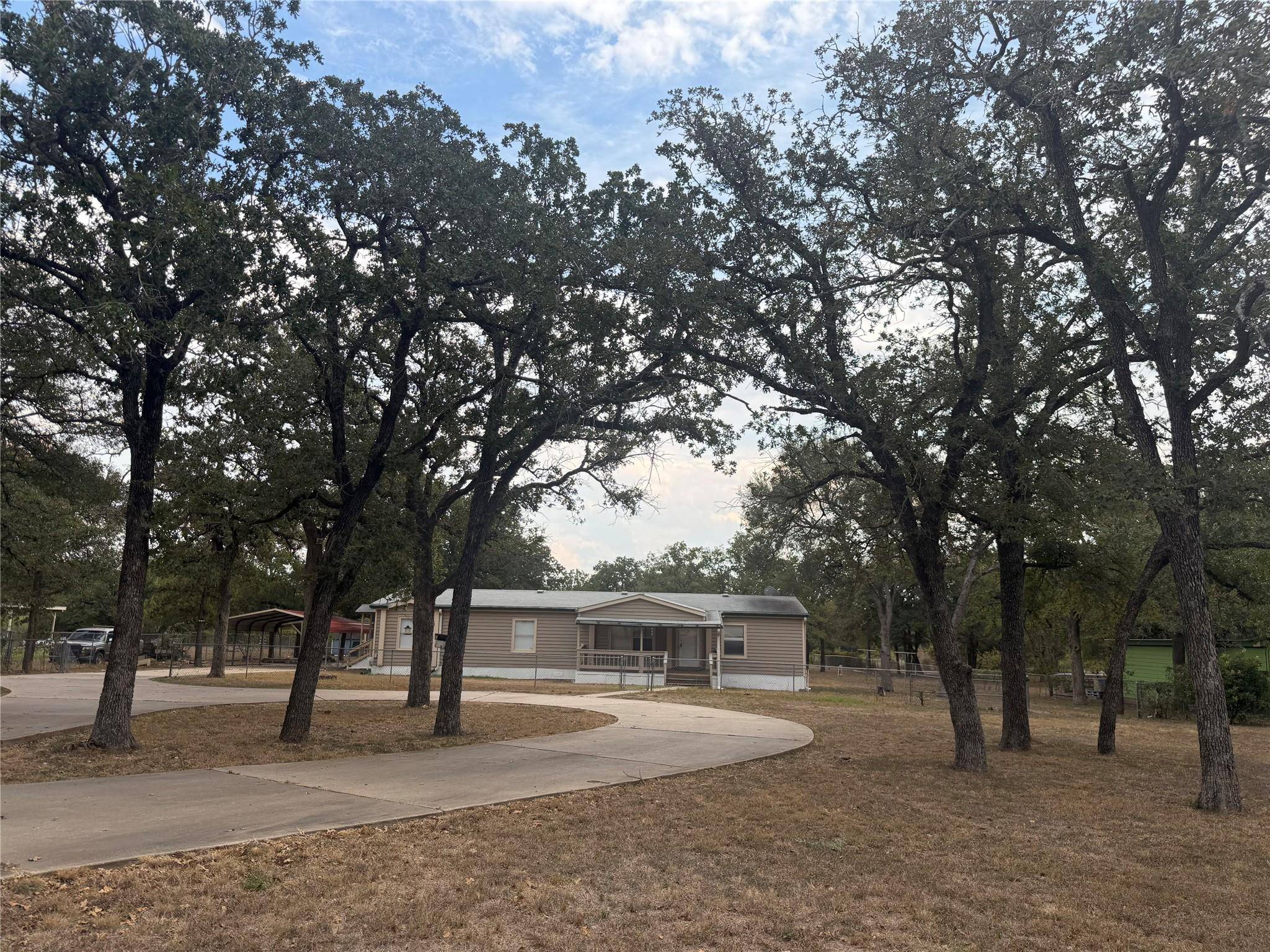 177 Jeffrey DR, Cedar Creek, TX 78612