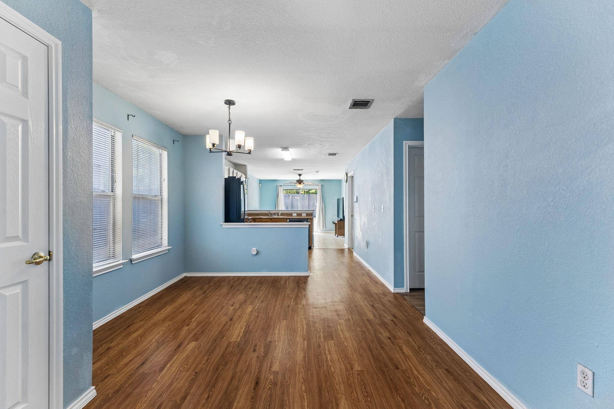 7209 Cayenne LN, Austin, TX 78741