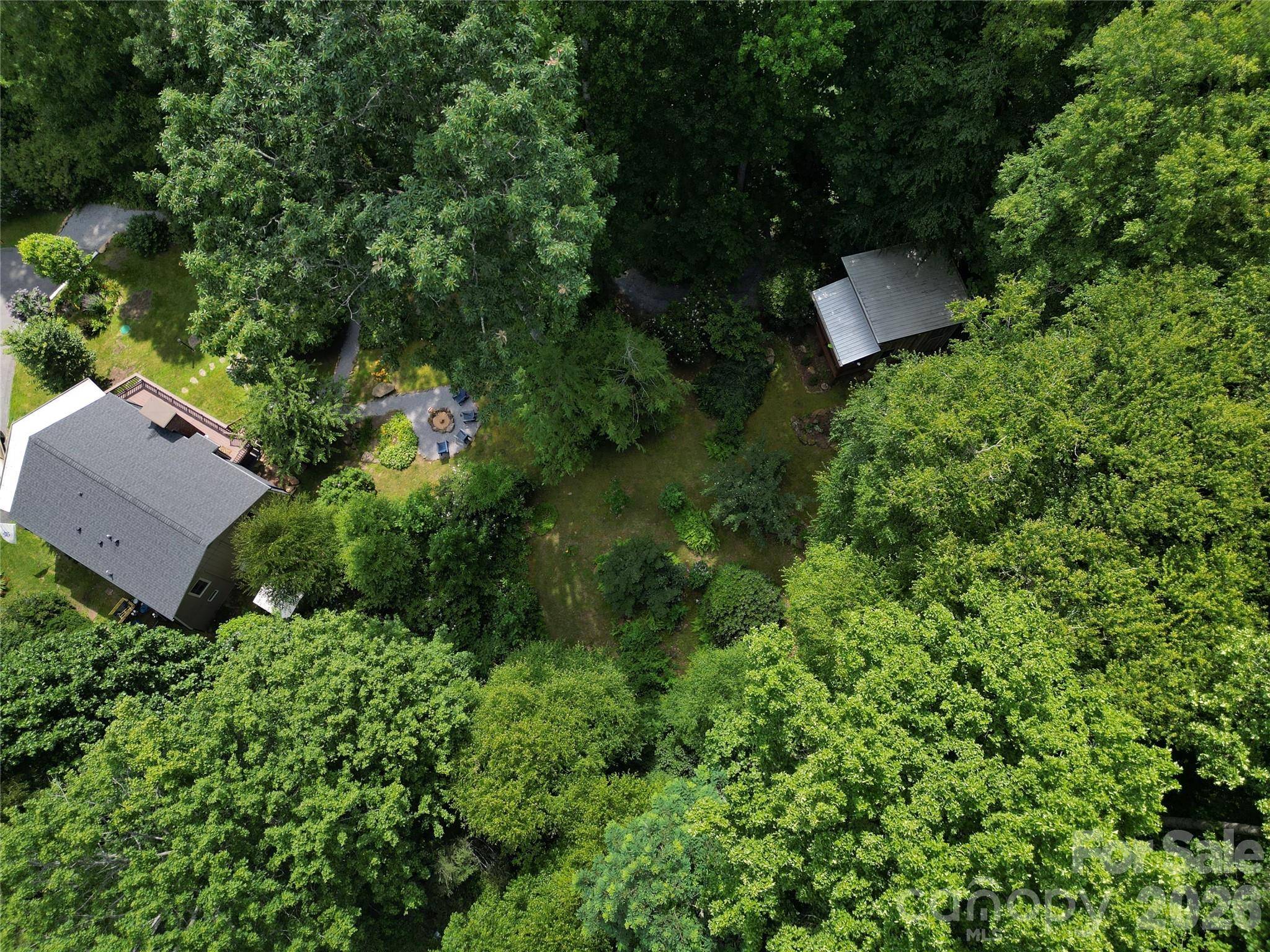 477 Locust DR, Maggie Valley, NC 28751