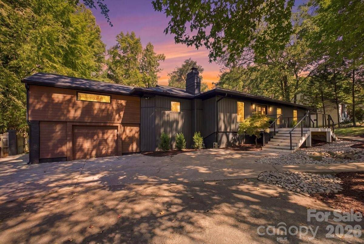 3301 Archdale DR, Charlotte, NC 28210